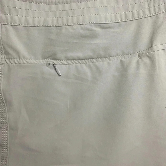 💚 Athletic works - Light Grey shorts - light weight fabric - medium - Picture 8 of 8